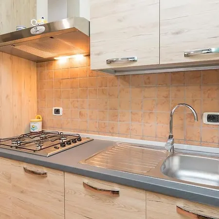 Melina Apartment *